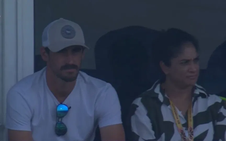 Mitchell Starc spotted supporting Alyssa Healy and Australia in World Cup semi-final vs India
